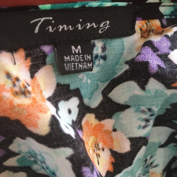 NWOT Floral Dress - Picture 6 of 8